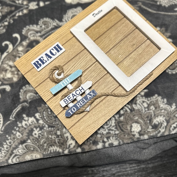 Destin Beach Photo frame, excellent used condition. Pet/smoke free home. - Picture 3 of 12